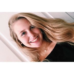 Meet your Posher, Kaitlyn